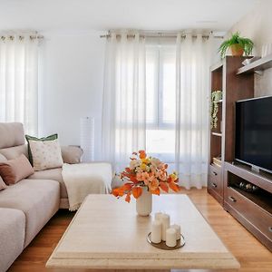 Appartement à 3 Chambres à Coucher