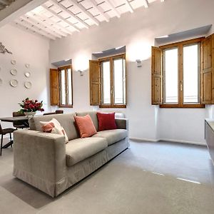 Venere & Zefiro Apartments By Mamo Florence