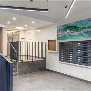 Alice Central Apartment