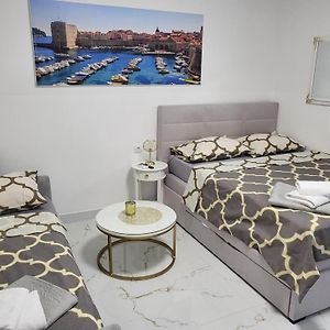 Mango Apartman Studio