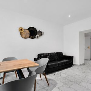 Appartement à 3 Chambres à Coucher