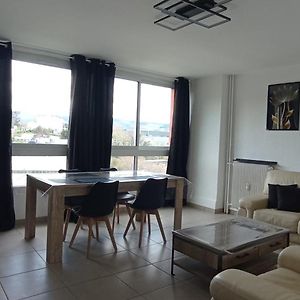 Appartement à 2 Chambres à Coucher