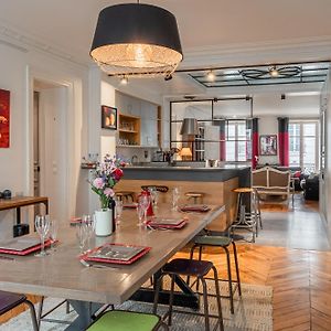 Appartement de Luxe à 4 Chambres à Coucher
