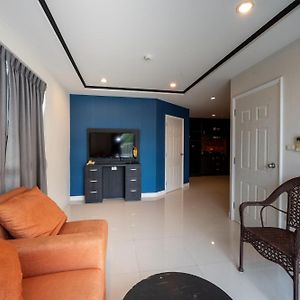 New Nordic Club 2 By Apartwell
