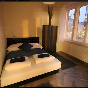 M&M Apartment - Astoria