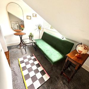 Appartement à 3 Chambres à Coucher