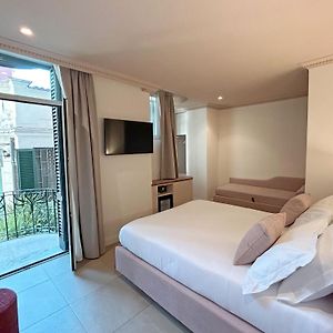 Astom Suites