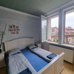 Appartement à 3 Chambres à Coucher
