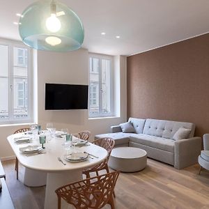 Appartement à 2 Chambres à Coucher