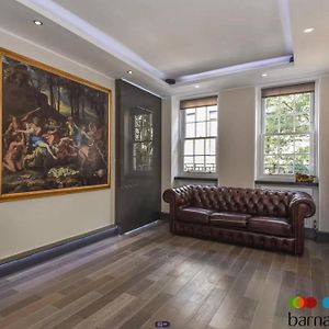 Covent Garden Two Bedroom Flat