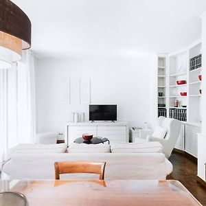 Appartement à 3 Chambres à Coucher