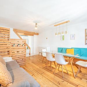 Appartement à 3 Chambres à Coucher