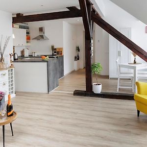 Vip Apartment In Old Town With Free Parking