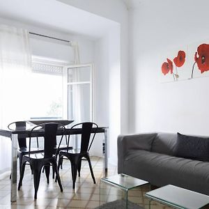 Appartement à 3 Chambres à Coucher