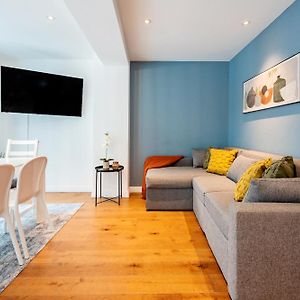 Appartement à 2 Chambres à Coucher