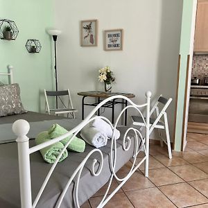 Retire Kypseli Studio