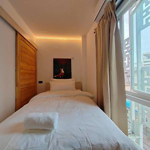 Chambre Compacte Simple