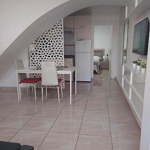 Apartamento Serrano Con Terraza