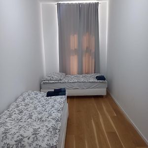 Appartement à 2 Chambres à Coucher