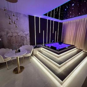 Masarska 8 Vip Apartamenty Jacuzzi