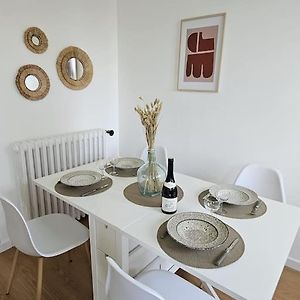 Appartement à 2 Chambres à Coucher