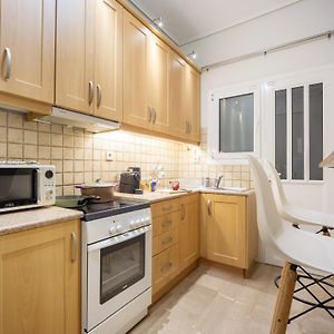 Spacious Garden Apt
