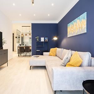 Admiral Blue Apartment With Balcony