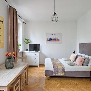 Chic Apartment - Old Town -Cel2