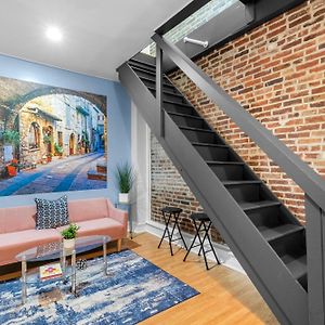 Premium Flat Near Attractions