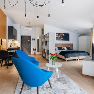 Happy Apartament Halicka