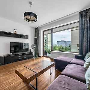 Warsaw Center Business Apt - Parking And Balcony - By Rentujemy