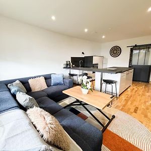 Appartement à 2 Chambres à Coucher