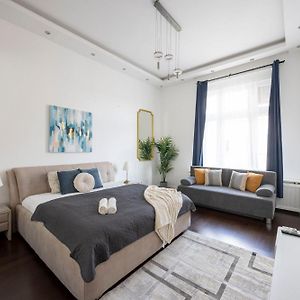 Appartement de Luxe à 2 Chambres à Coucher