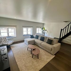 Stilias Apartment 6P City Center
