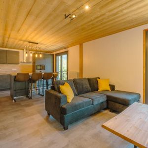 Appartement à 2 Chambres à Coucher