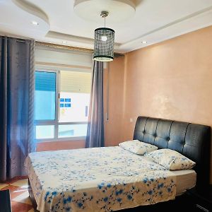 Appartement à 3 Chambres à Coucher