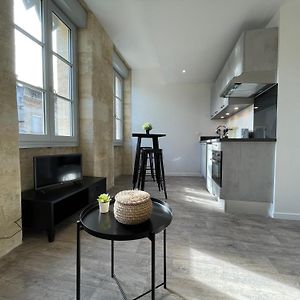 Studio Lumineux Avec Climatisation Pour 2 Personnes