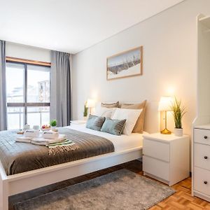 Appartement à 3 Chambres à Coucher