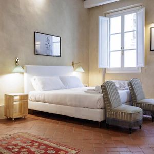 Santo Spirito Suite