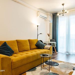 Central Residence Apartment 827