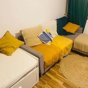 Appartement à 2 Chambres à Coucher