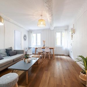 Appartement à 2 Chambres à Coucher