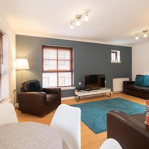 Appartement à 2 Chambres à Coucher