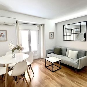 Dplace To Be - Exclusive Apartments In Historic Center