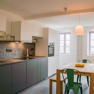 Appartement à 3 Chambres à Coucher