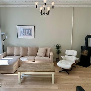 Appartement à 3 Chambres à Coucher