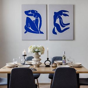 Central Budapest Oasis - Modern Charm, Timeless Comfort