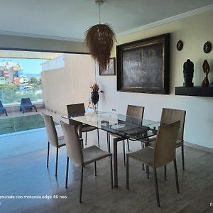 Appartement à 3 Chambres à Coucher
