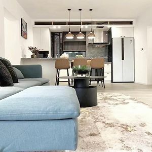 Appartement à 3 Chambres à Coucher