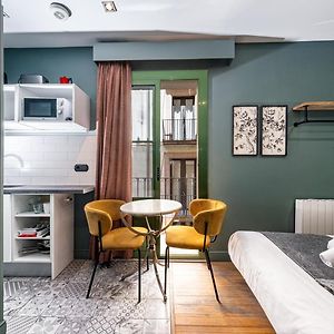 Ainb Born-Dames Apartments